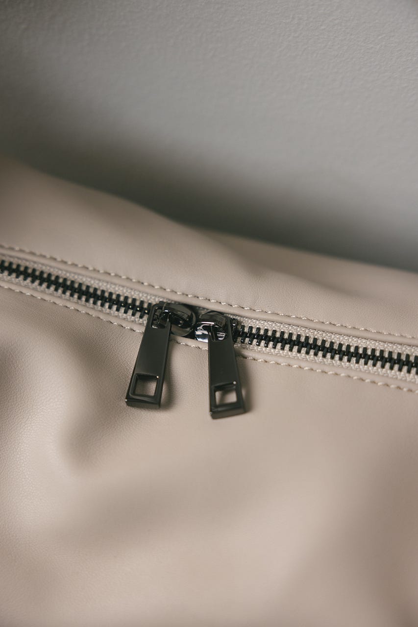 パッファーマンドリンバッグ IVOY FREE