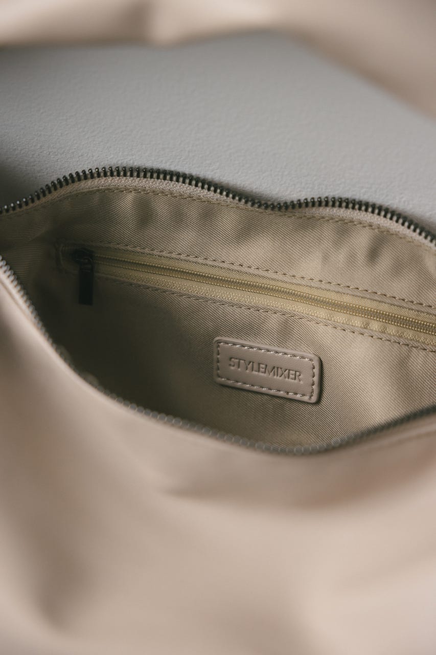 パッファーマンドリンバッグ IVOY FREE