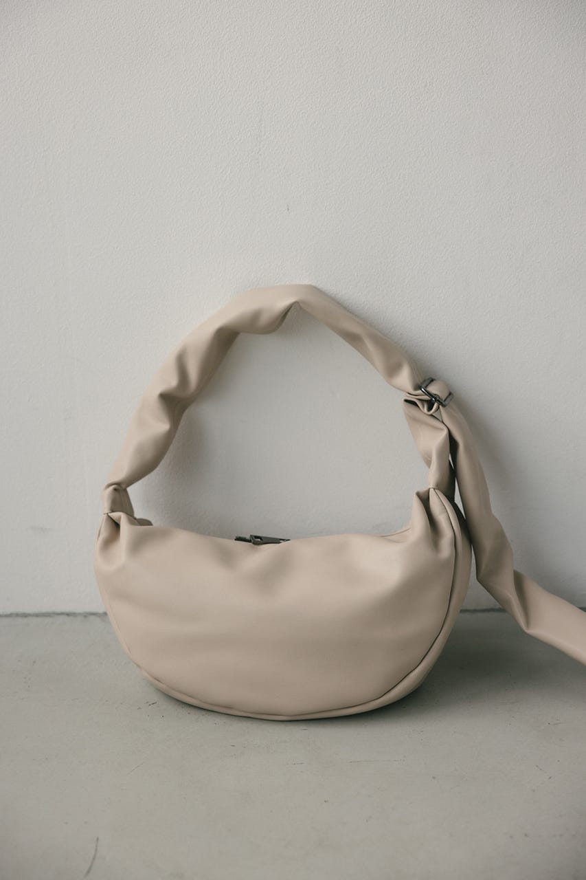 パッファーマンドリンバッグ IVOY FREE