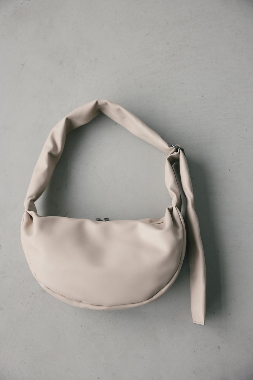 パッファーマンドリンバッグ IVOY FREE