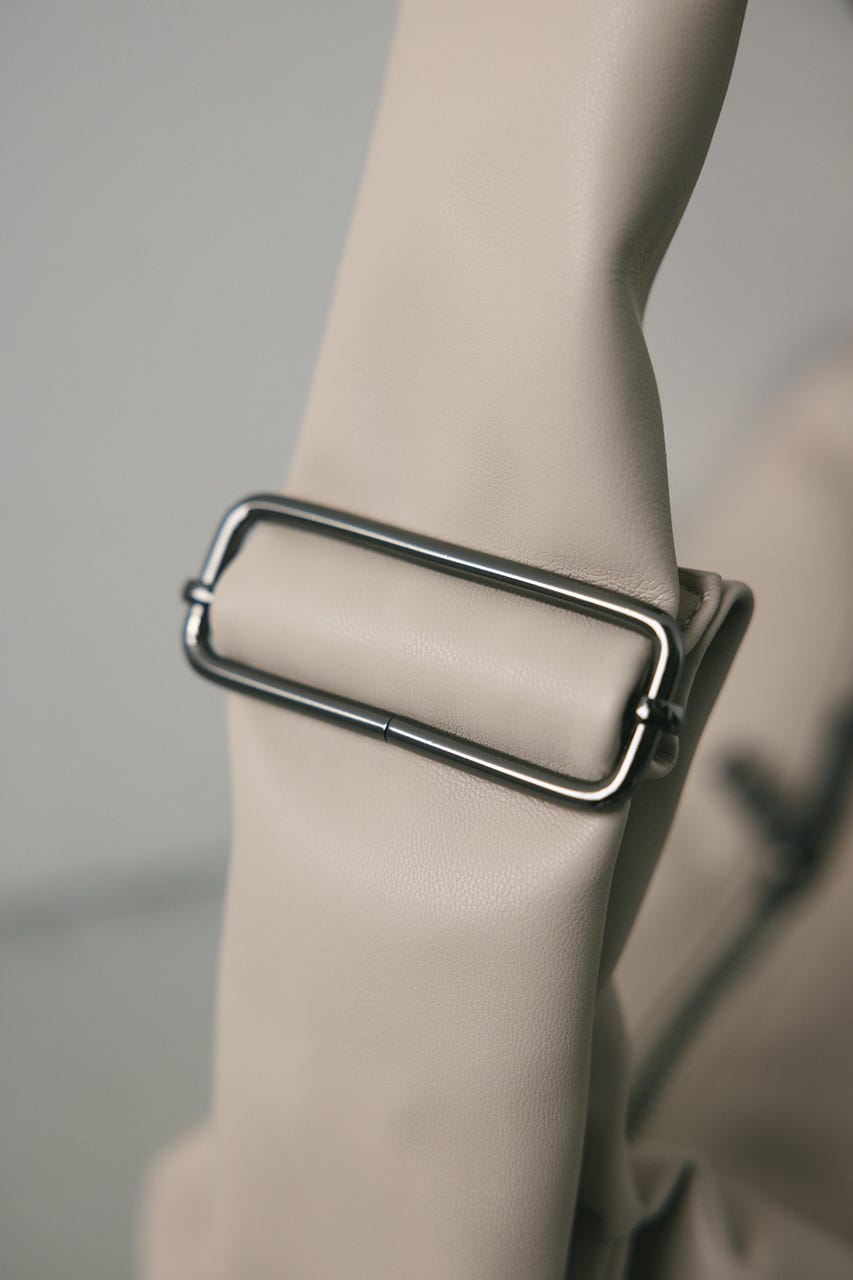 パッファーマンドリンバッグ IVOY FREE