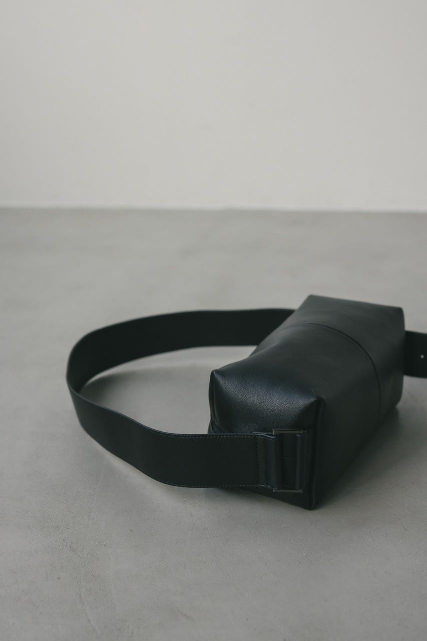ワイドベルトスクエアバッグ BLK FREE