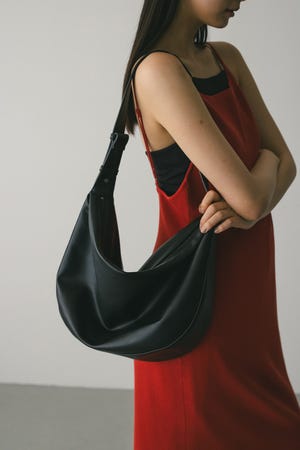 極美品 着用回数1回 トゥービーシック フォックスファー ボレロ ブラック 極美品】トゥービーシック フォックスファー ボレロ ショート