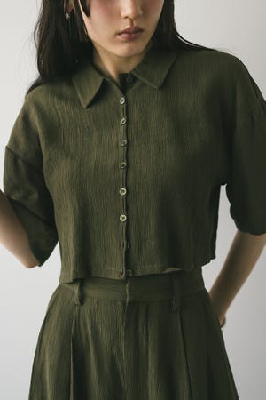 バックオープンワッシャーシャツ