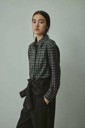パワーショルダーチェックシャツ