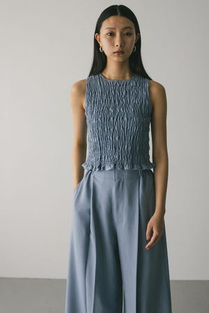 シャーリングトップ