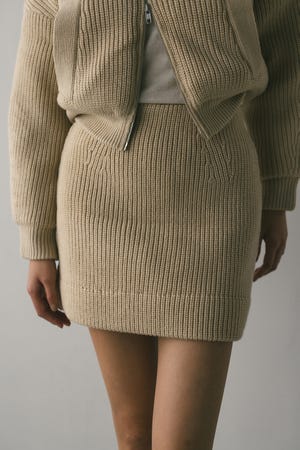 ニットパッファーミニスカート