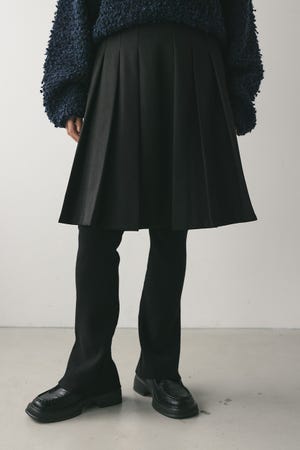 ニーレングスタックフレアスカート