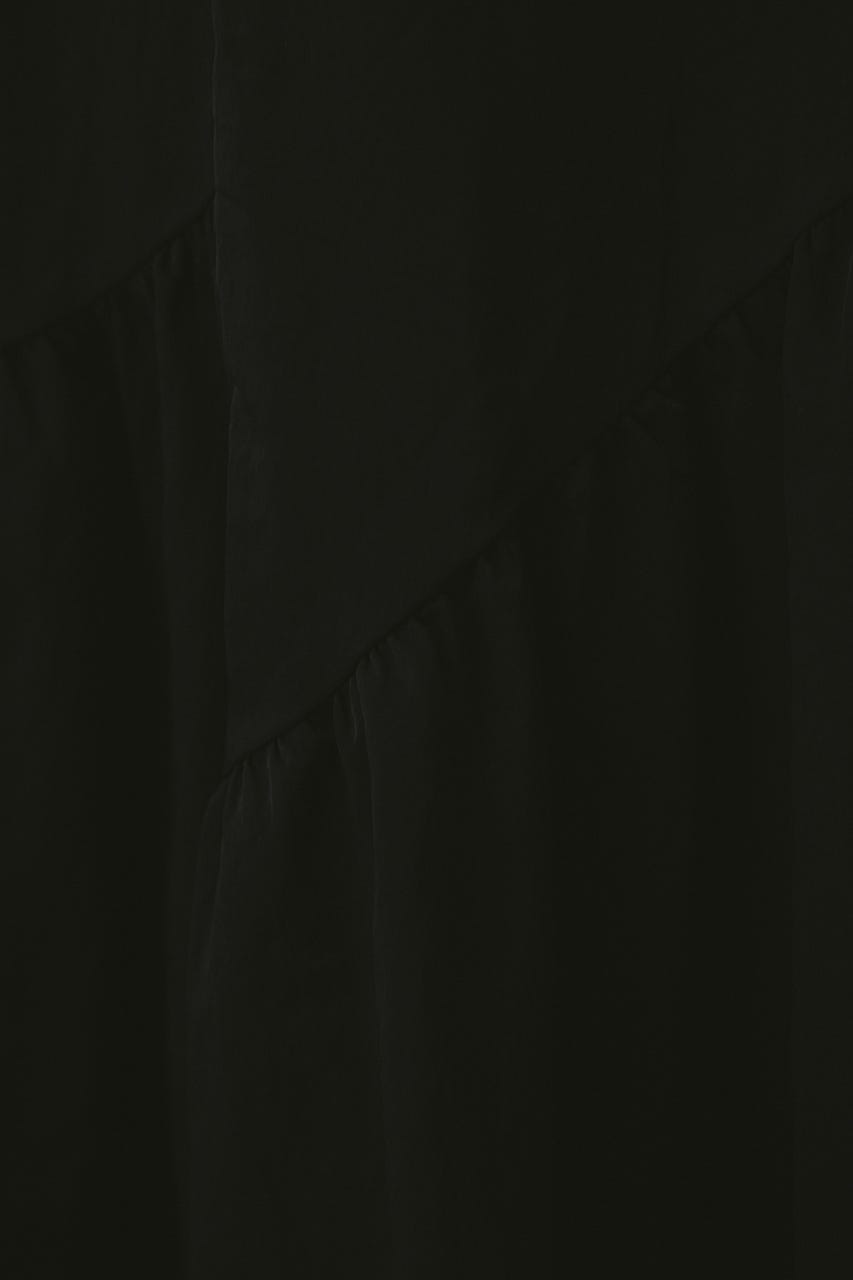 スラッシュパネルスカート BLK S