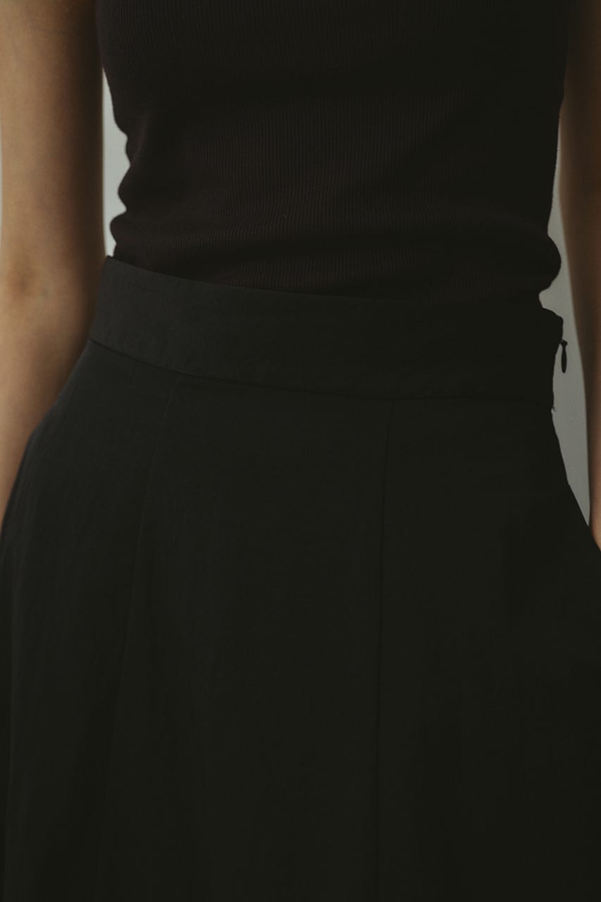 スラッシュパネルスカート BLK S