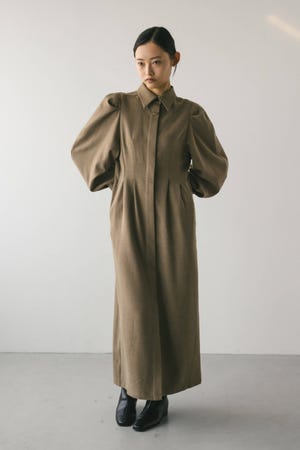 ショルダータックワンピース