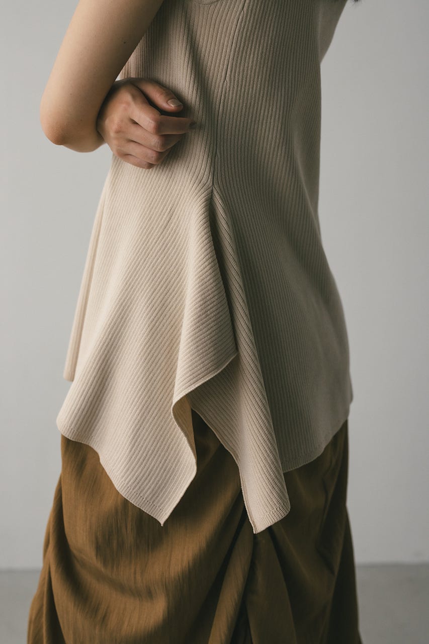 sheller アシンメトリートップス sheller アシンメトリートップス - メルカリ