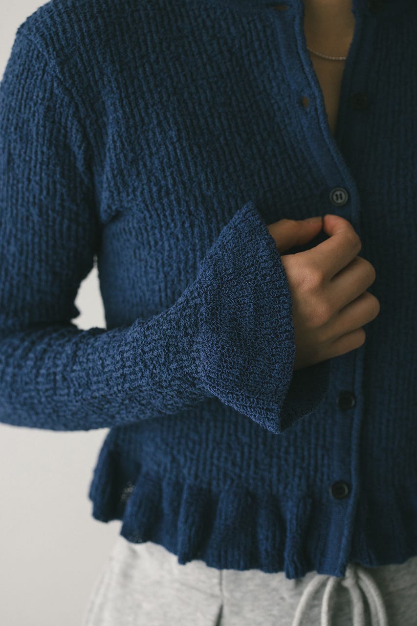 フリルヘムデザインニット BLU FREE