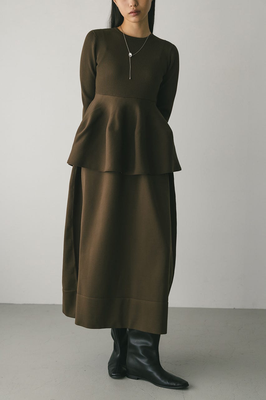 ドッキングフォルムニットワンピース KHA M