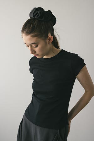 ヘムラウンドフレンチスリーブT