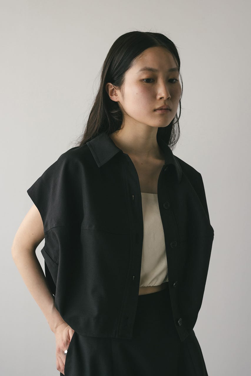 フォルムショートベスト BLK FREE