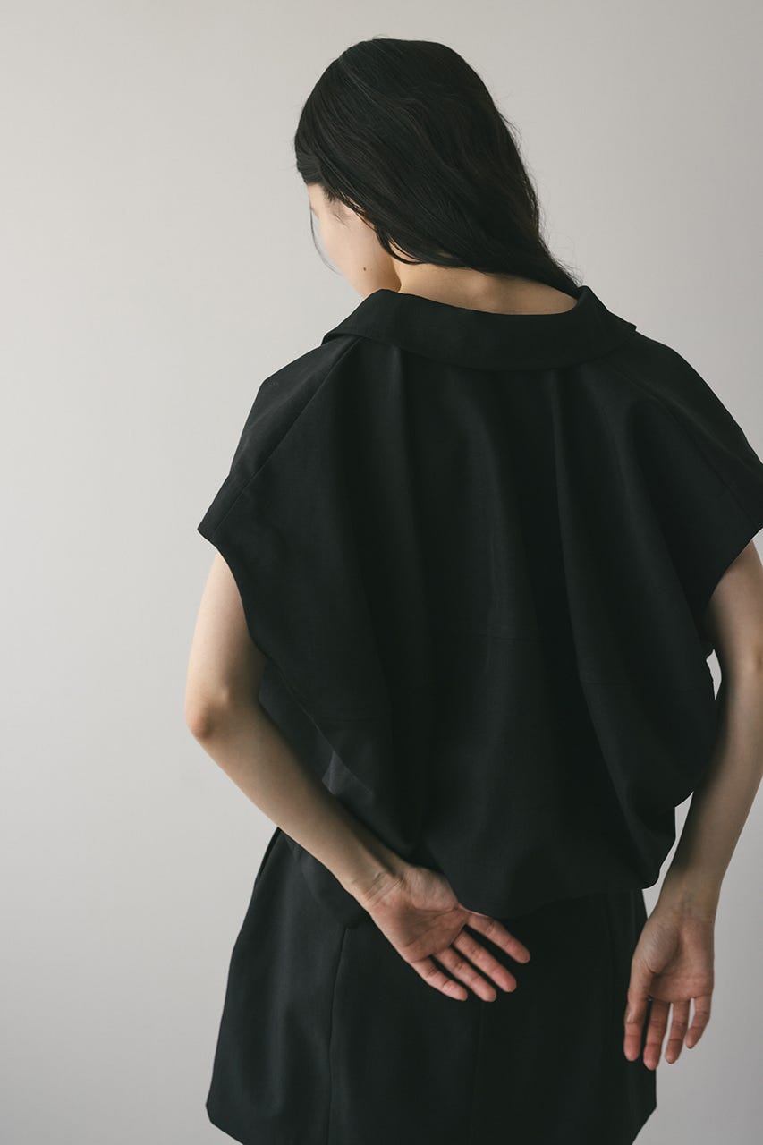 フォルムショートベスト BLK FREE