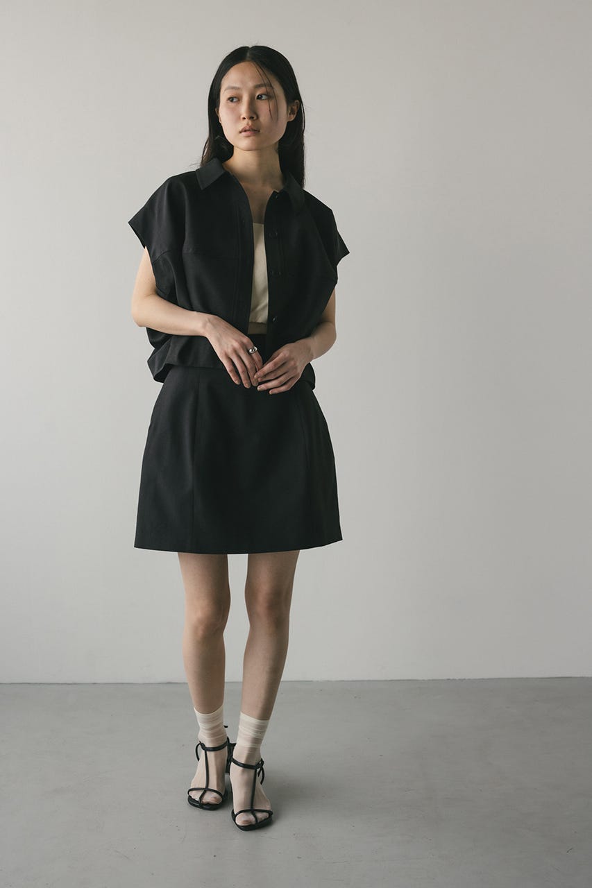 フォルムショートベスト BLK FREE