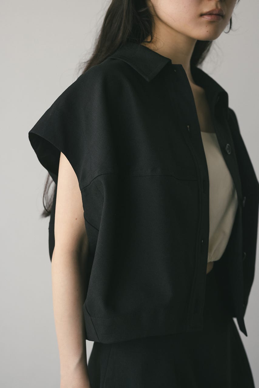 フォルムショートベスト BLK FREE