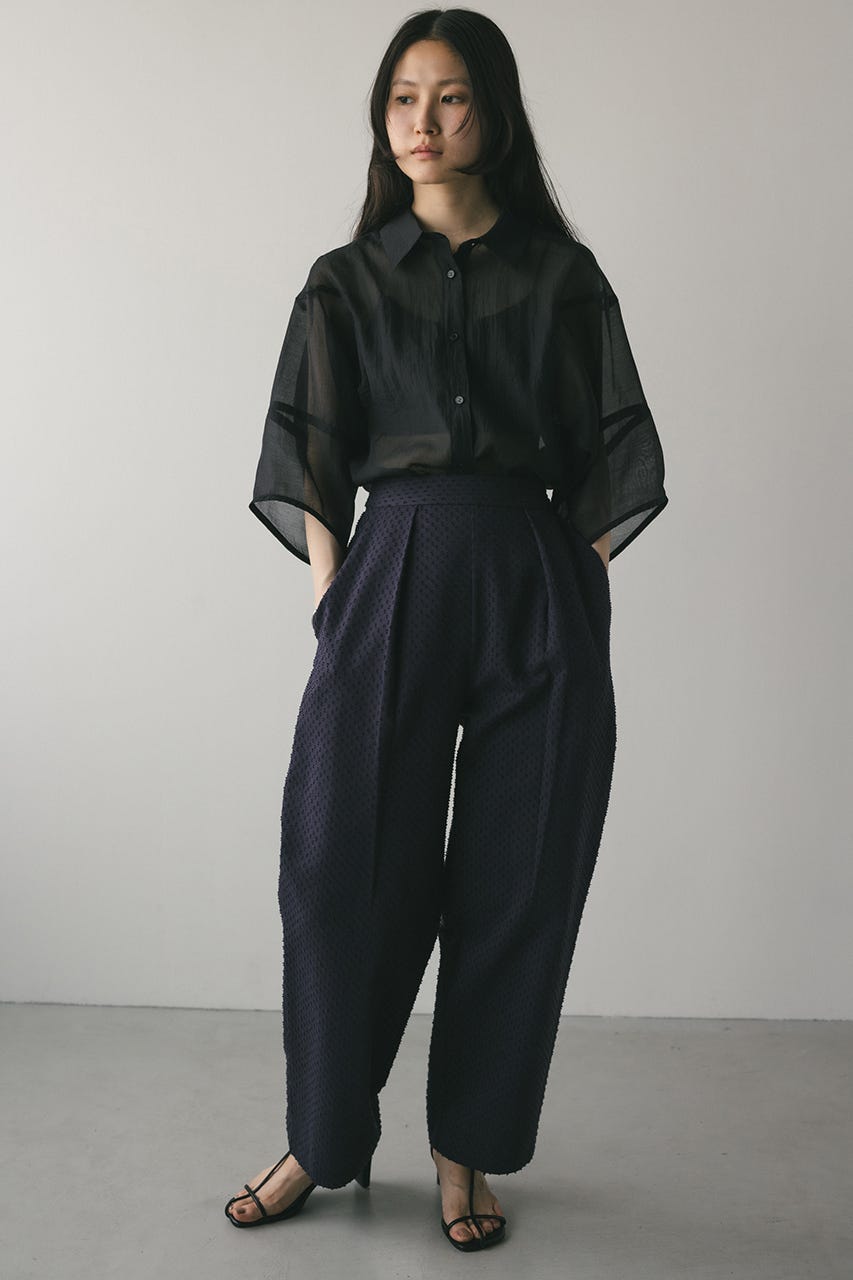アウトドットフォルムパンツ NVY M