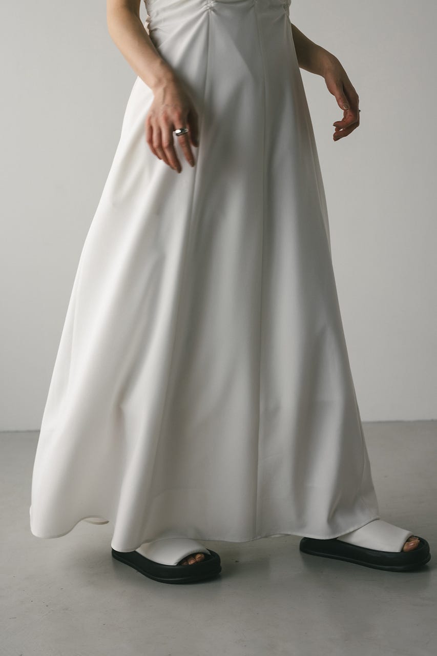 シャーリングギャザーワンピース WHT M