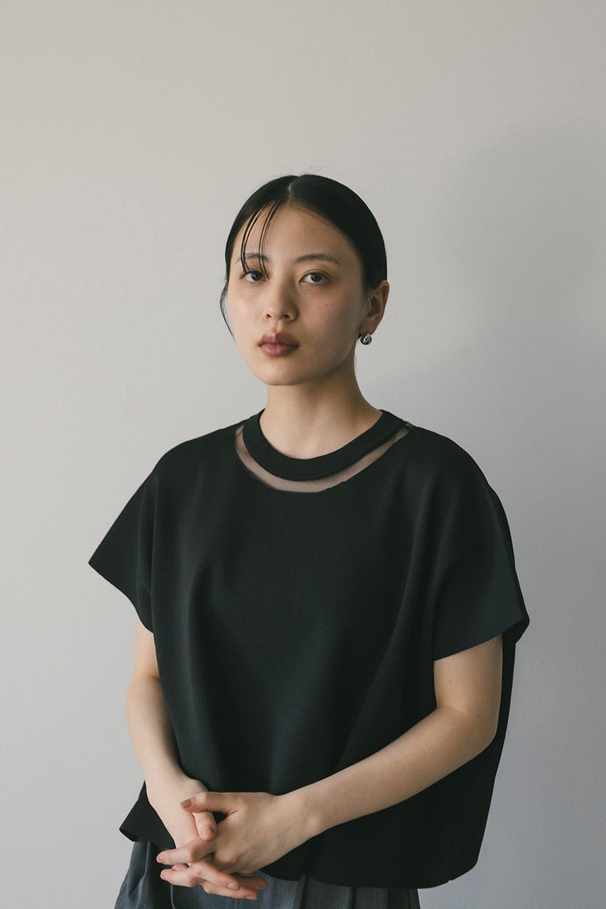 ネックシアーニットトップ BLK FREE