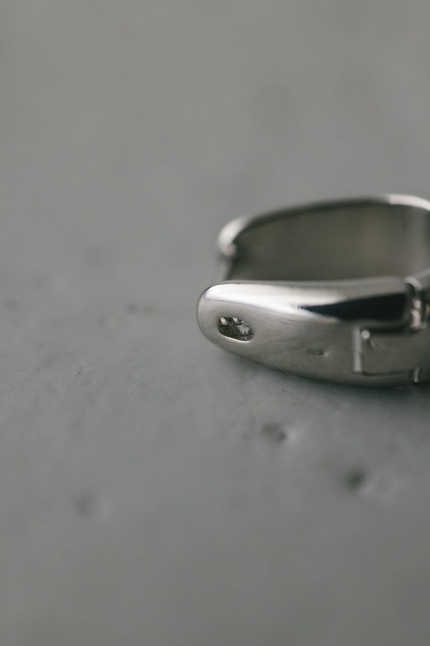 フラップフープピアス SLV FREE