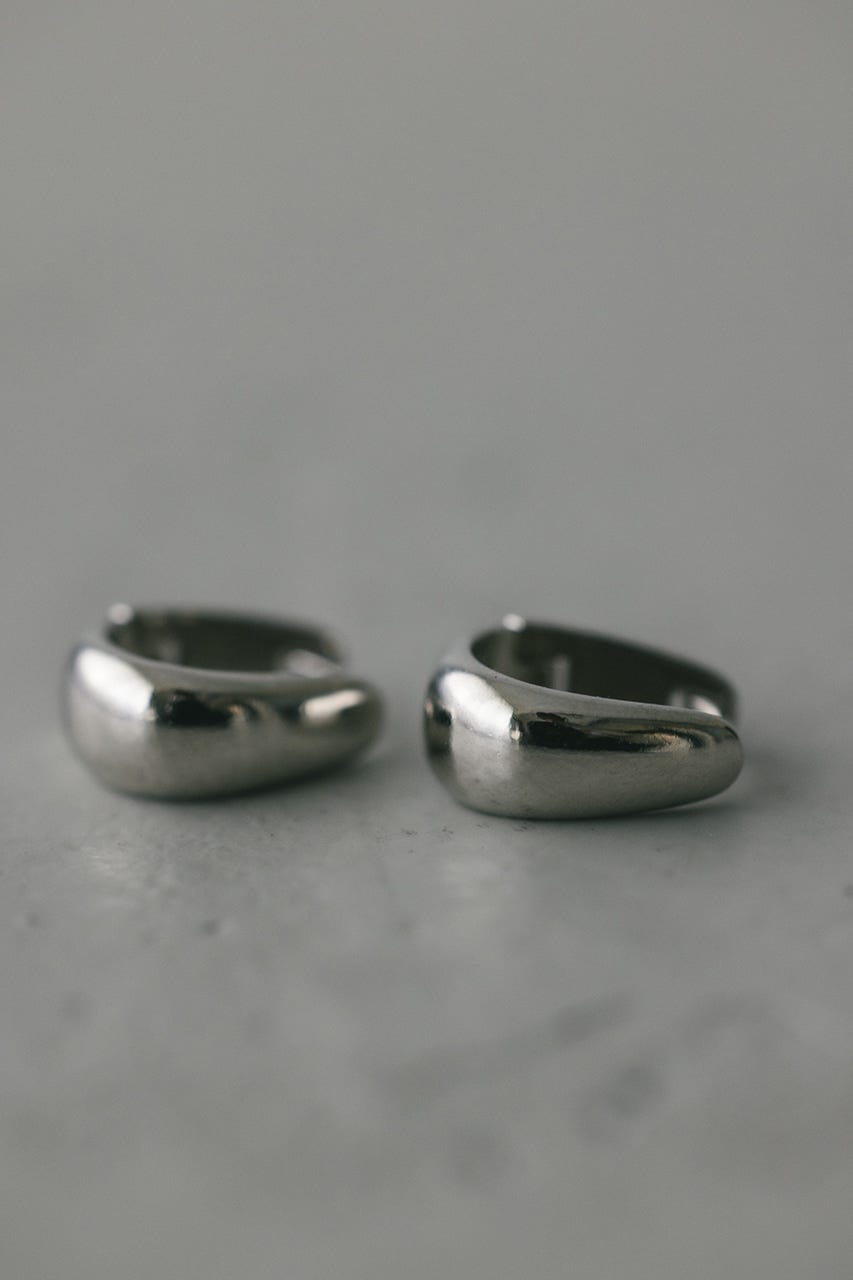 フラップフープピアス SLV FREE