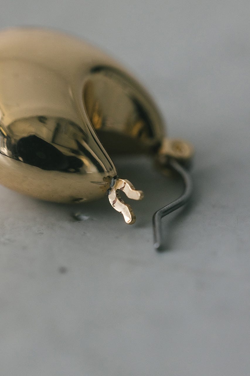プランプドロップピアス GLD FREE