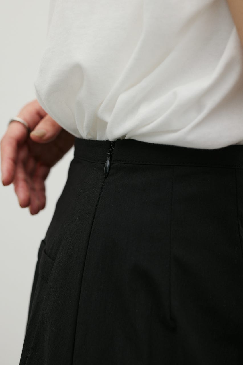 アウトシームアイラインスカート BLK M