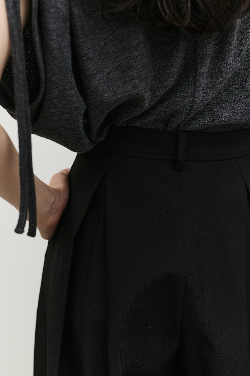 タックフォルムパンツ BLK M