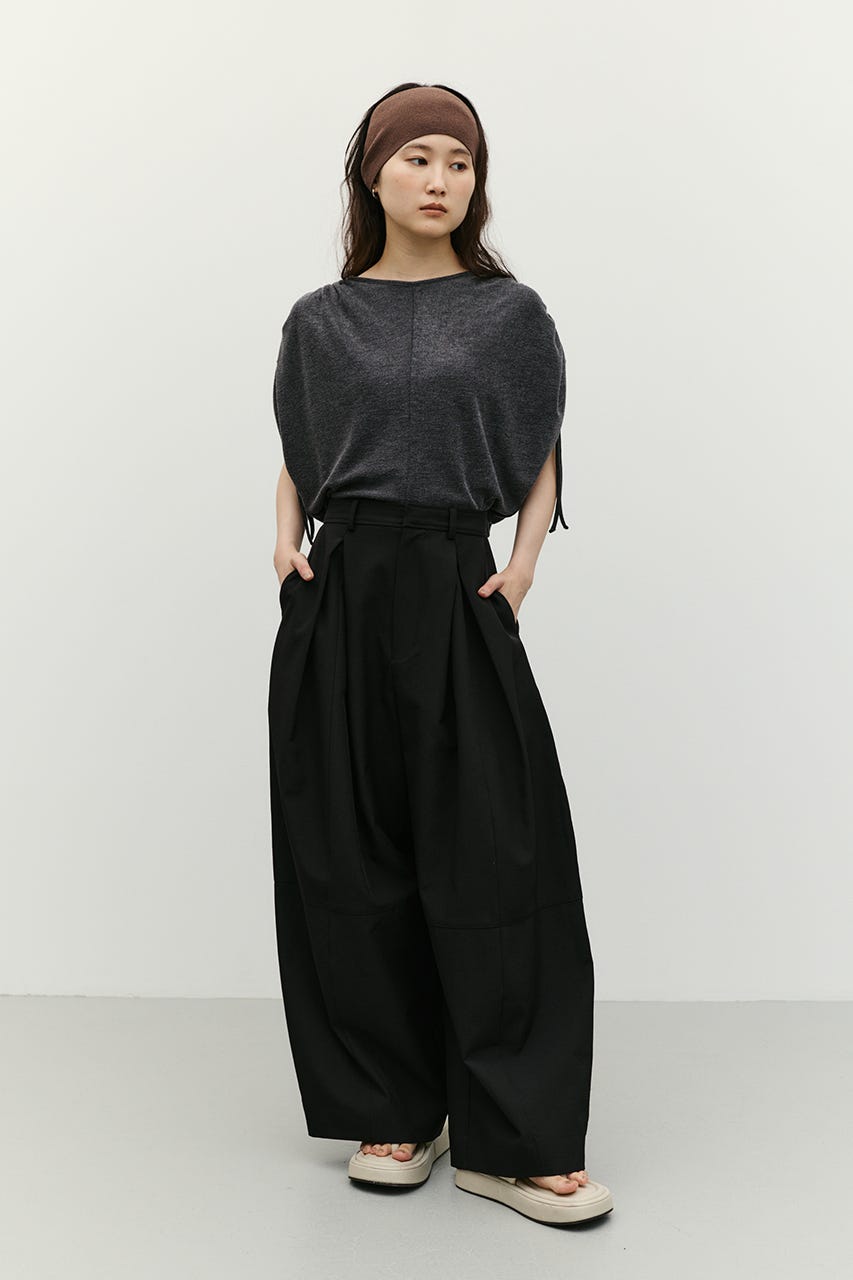 タックフォルムパンツ BLK M