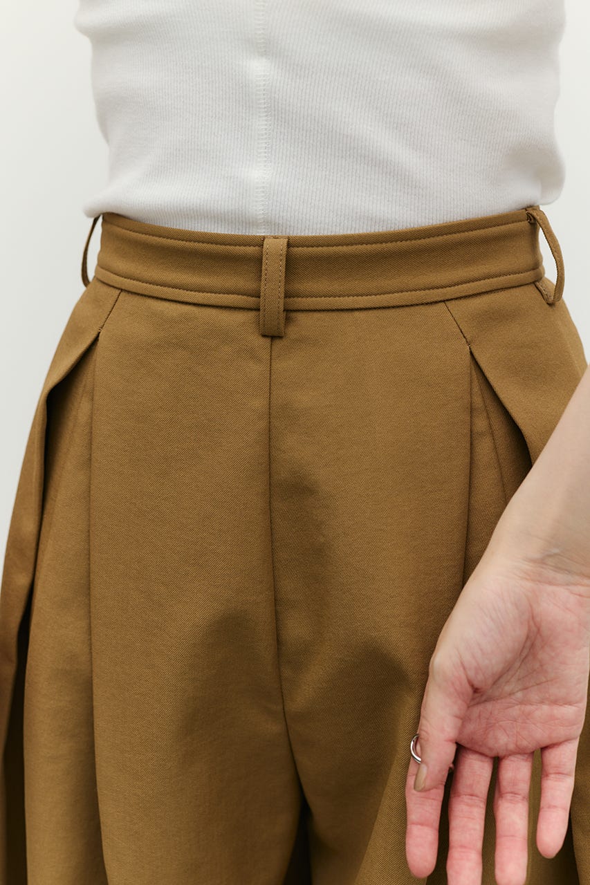 タックフォルムパンツ CAM S