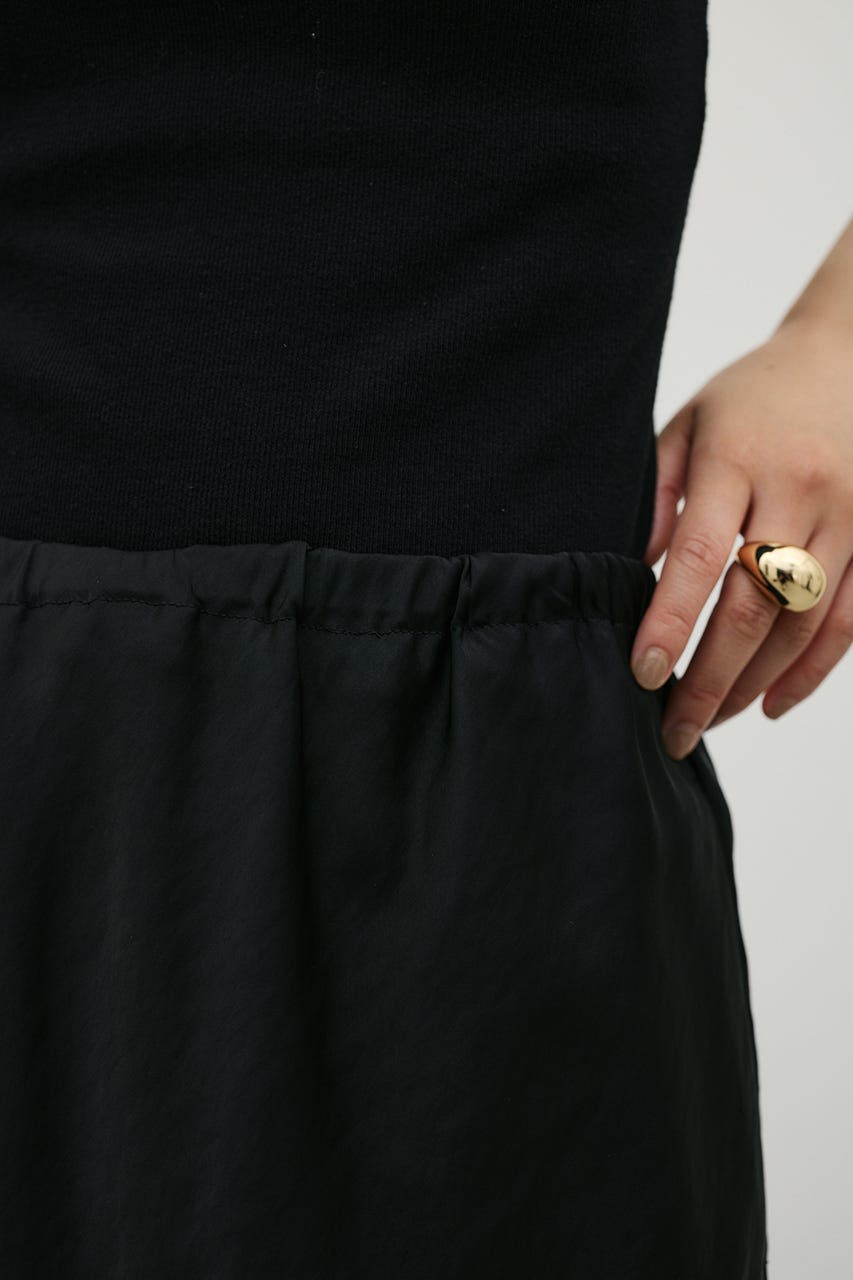 サテンナロースカート BLK M