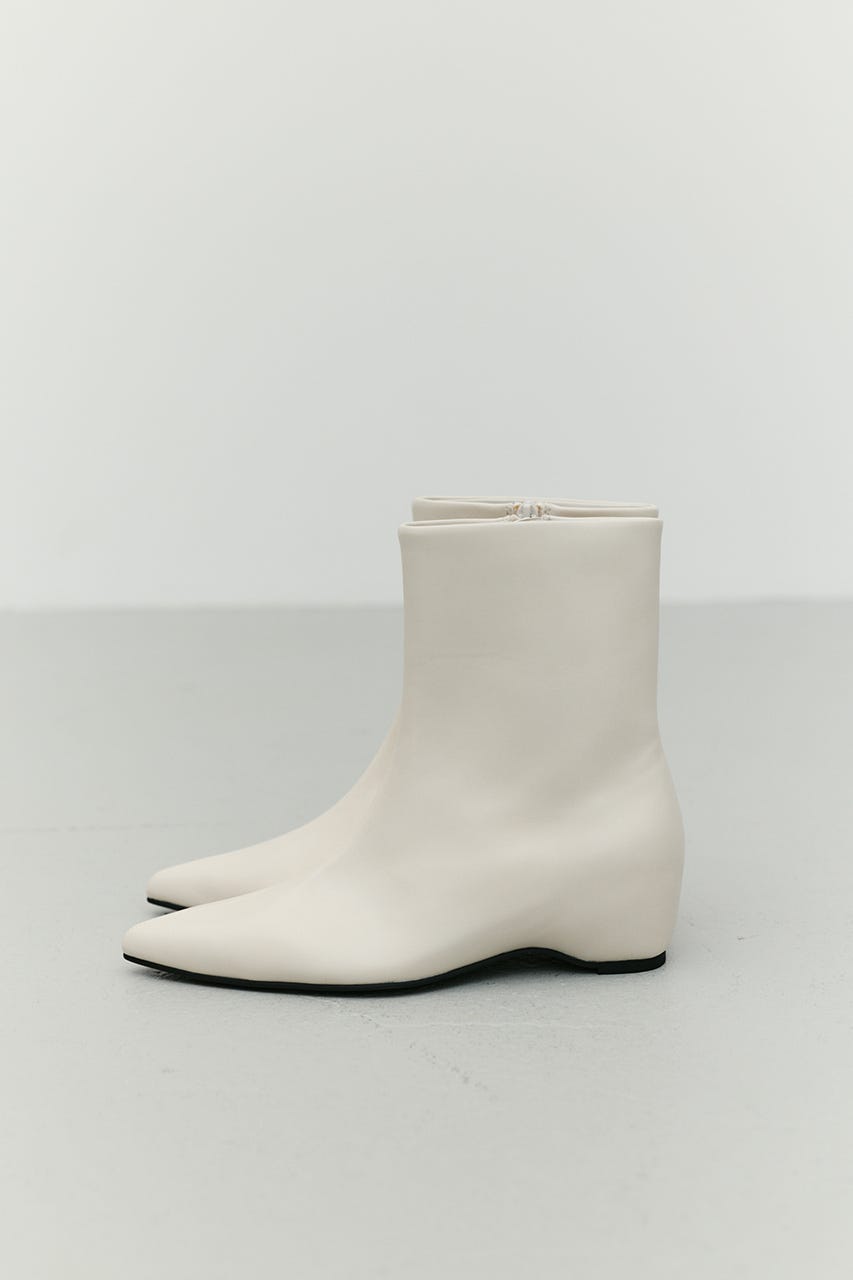 インヒールグロスミドルブーツ WHT M