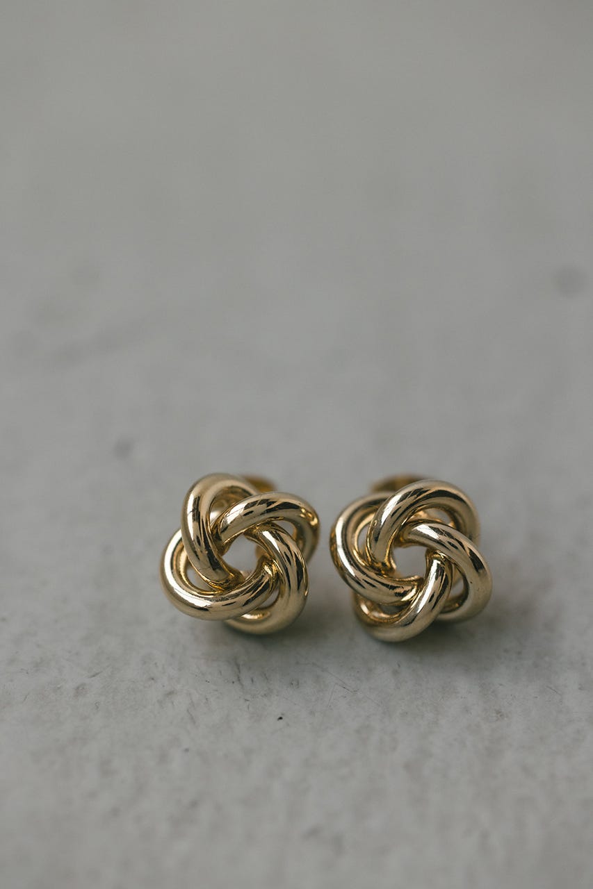 ノットモチーフピアス GLD FREE