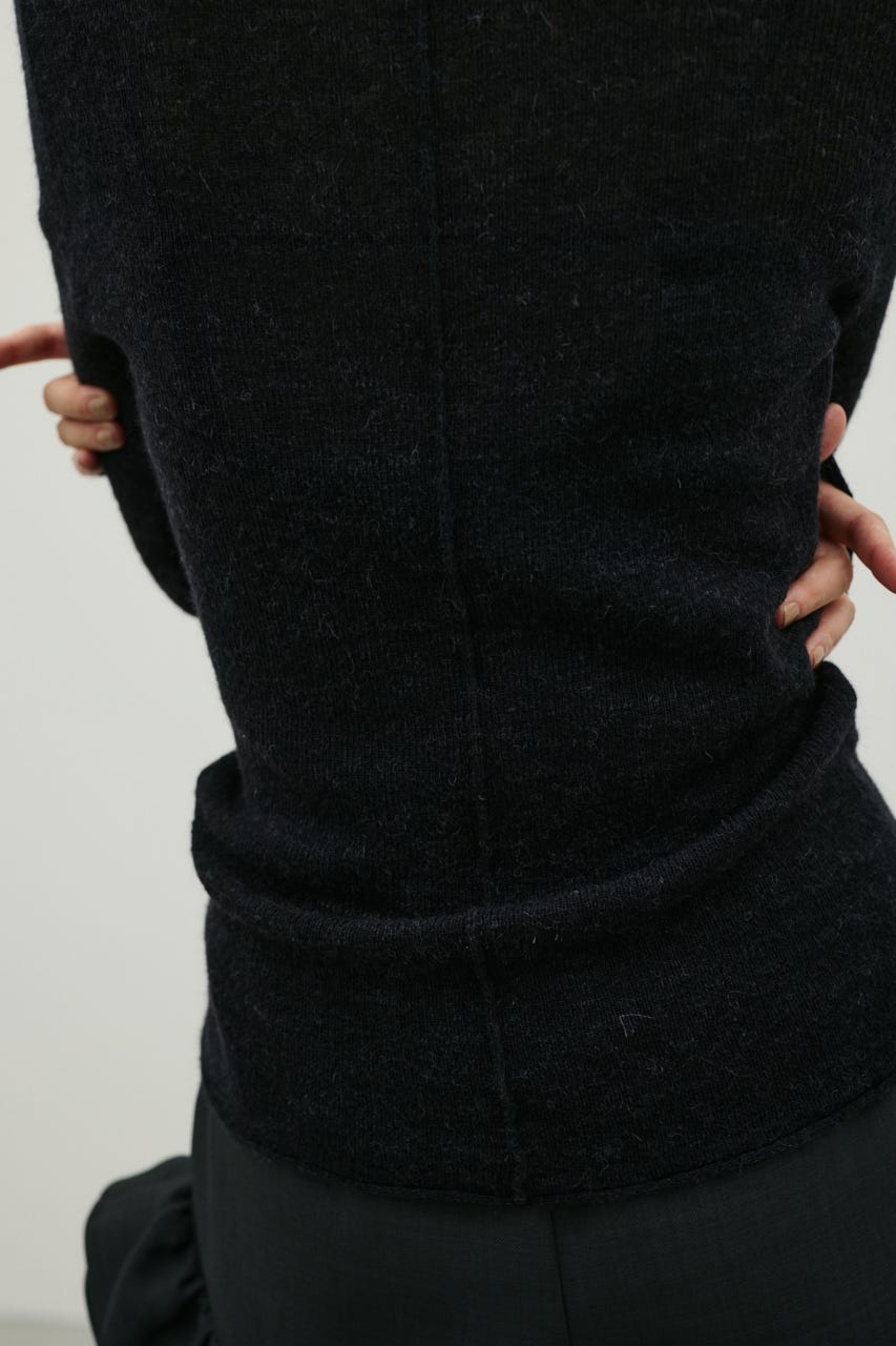 ロングスリーブソフトニット BLK FREE