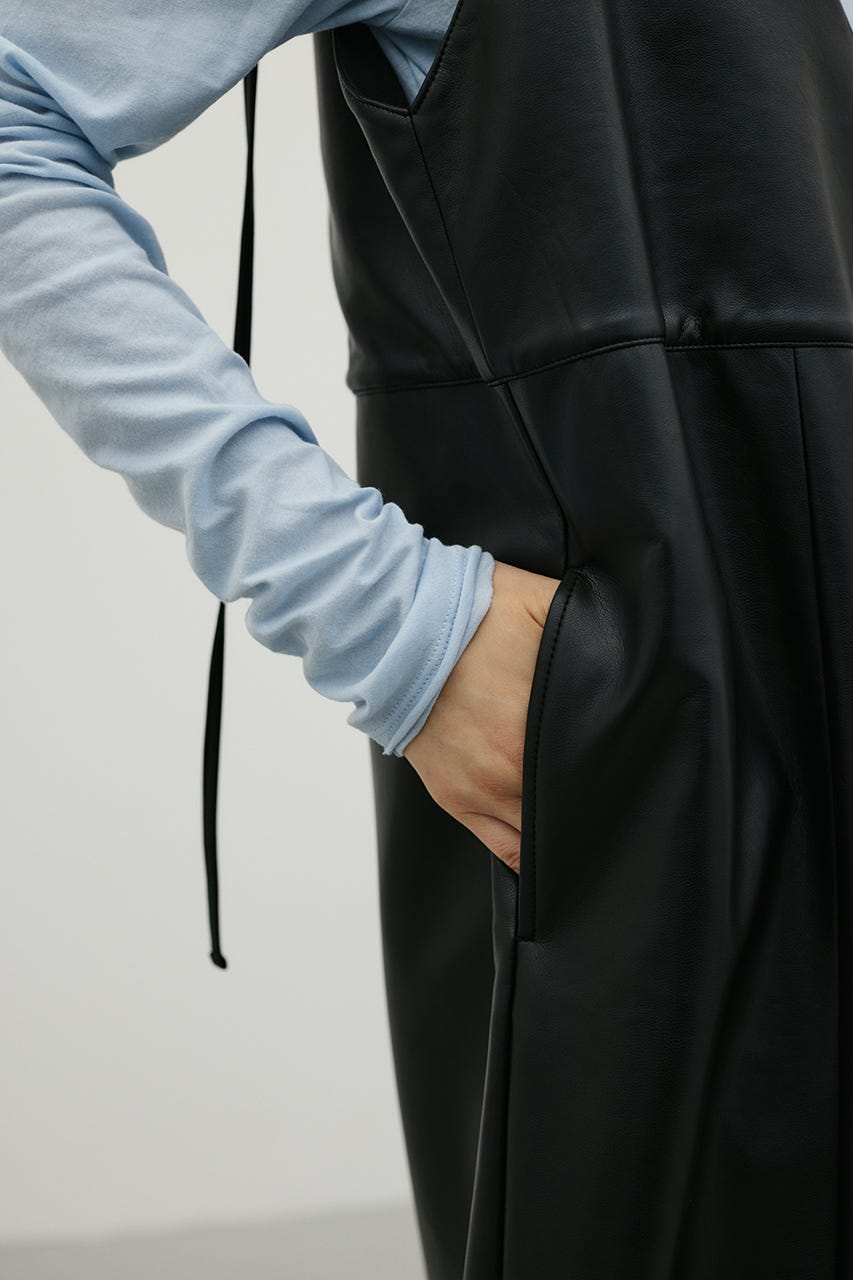 フェイクレザーキャミワンピース BLK FREE