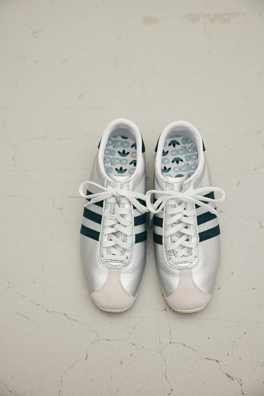 【adidas】PARIS W IH9223 SLV 24.0cm