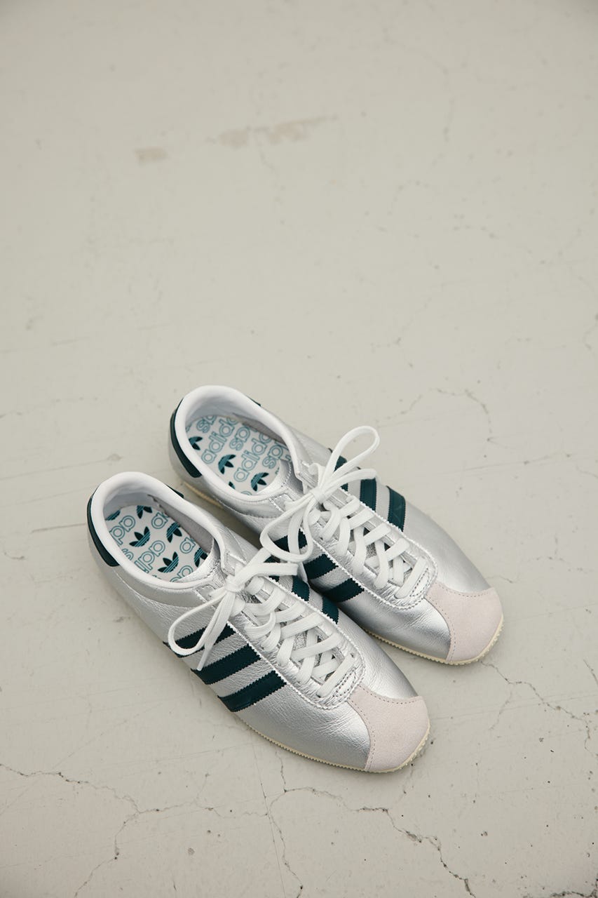 【adidas】PARIS W IH9223 SLV 24.0cm