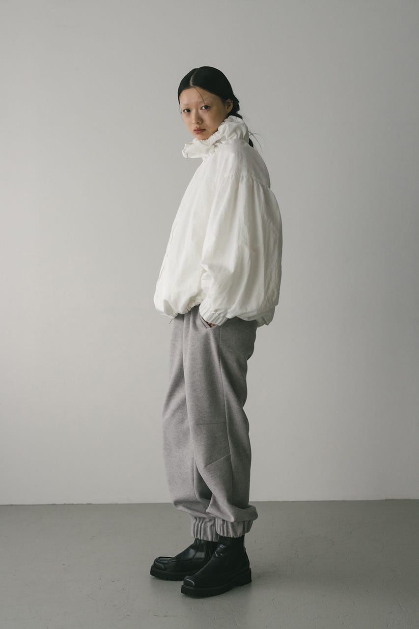 ギャザーネックブルゾン WHT FREE