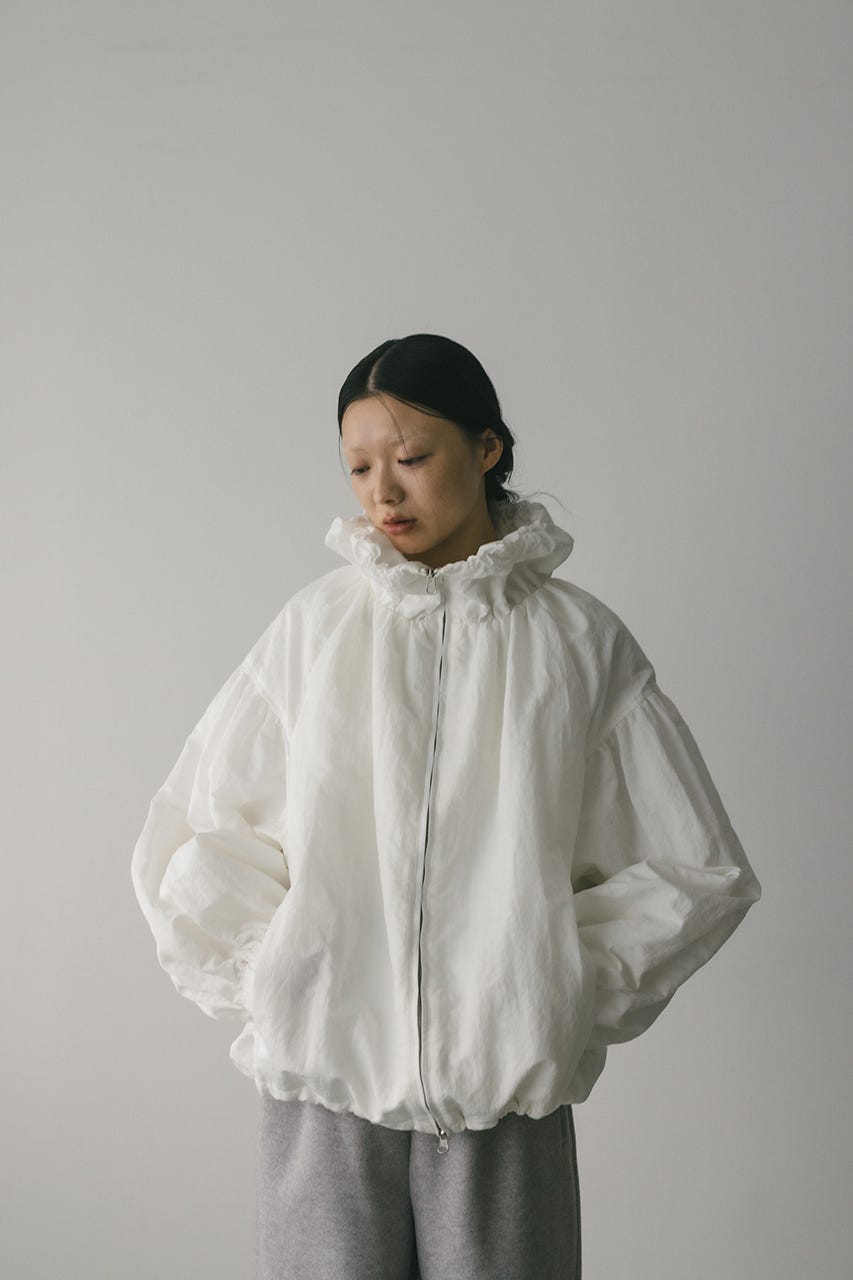 ギャザーネックブルゾン WHT FREE