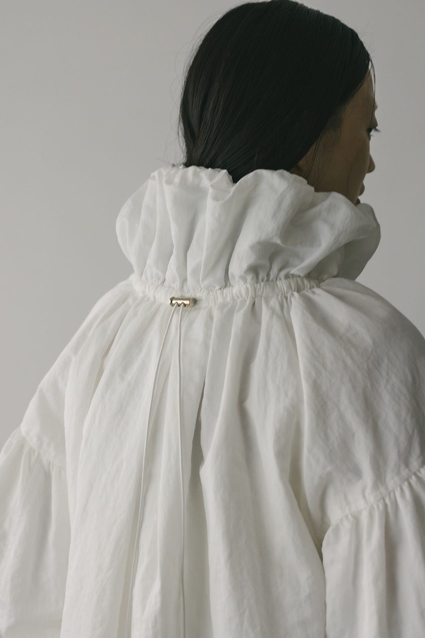ギャザーネックブルゾン WHT FREE