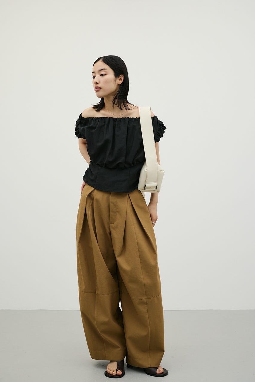 オフショルギャザーコルセットトップ BLK FREE
