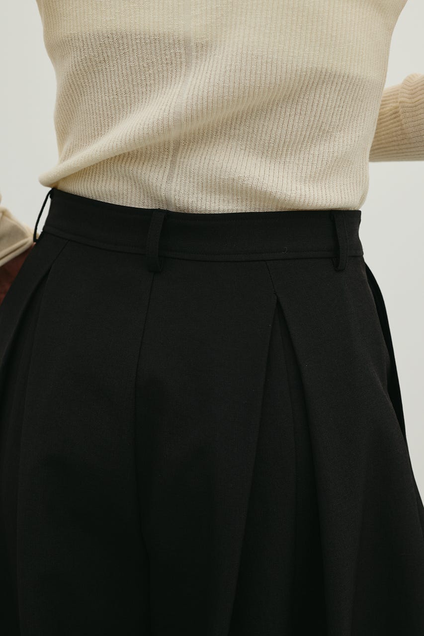 タックフォルムパンツ BLK S