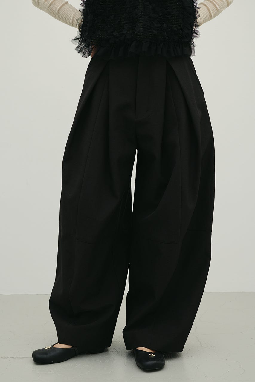 タックフォルムパンツ BLK S