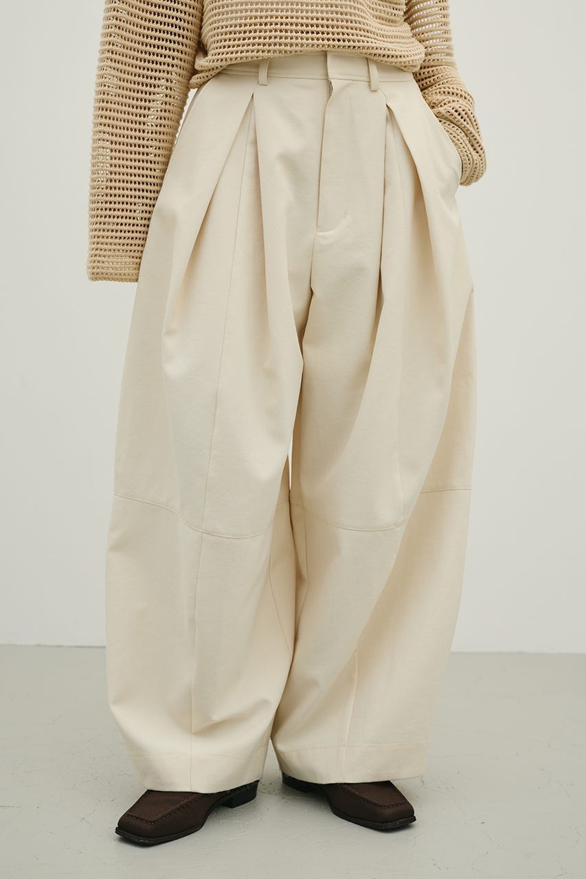 タックフォルムパンツ IVOY M