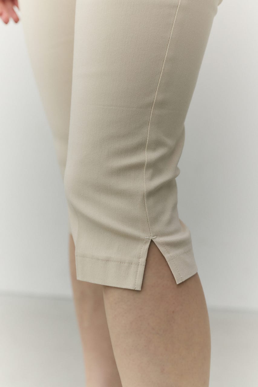 ハイストレッチカプリパンツ IVOY S