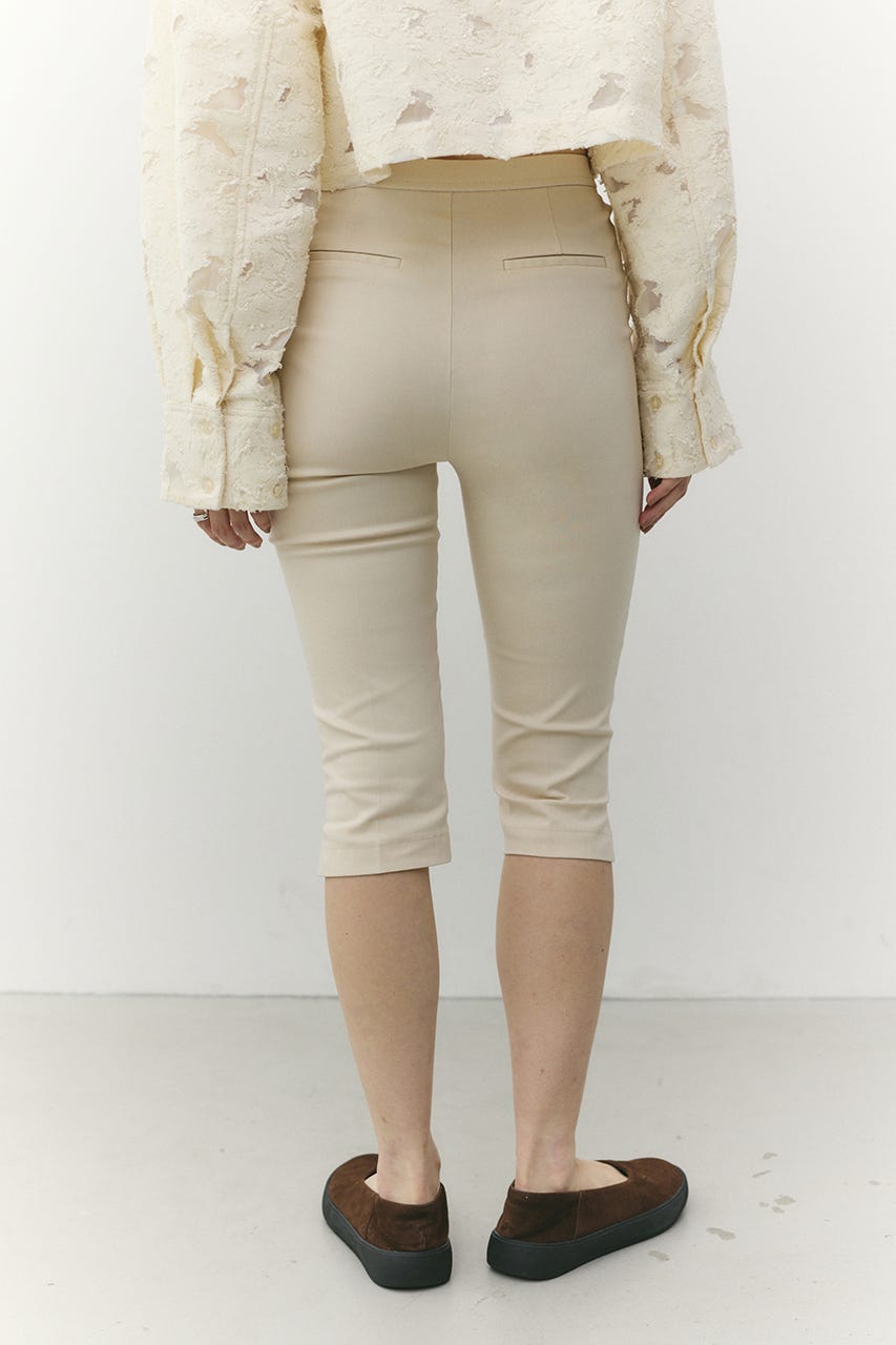 ハイストレッチカプリパンツ IVOY S