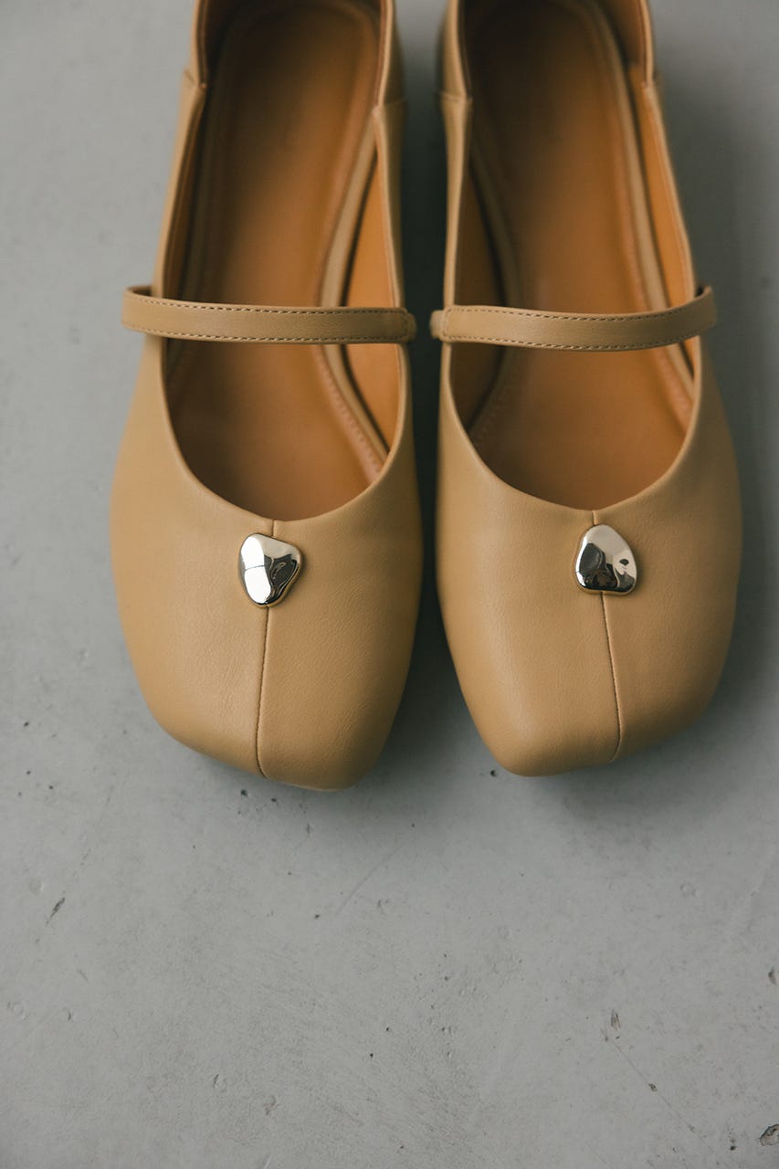 メタルモチーフパンプス BEG M